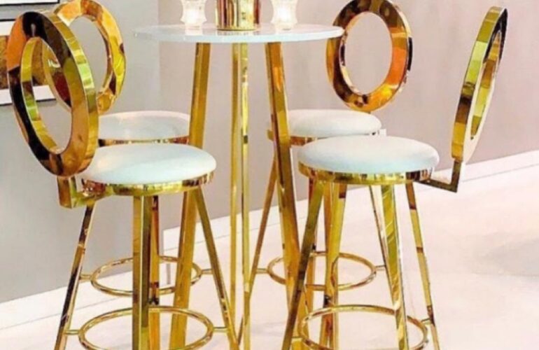 Bar Set Chairs and Table