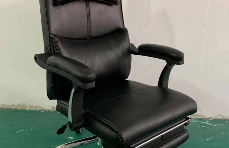eclectic-office-chair-with-legrest-black