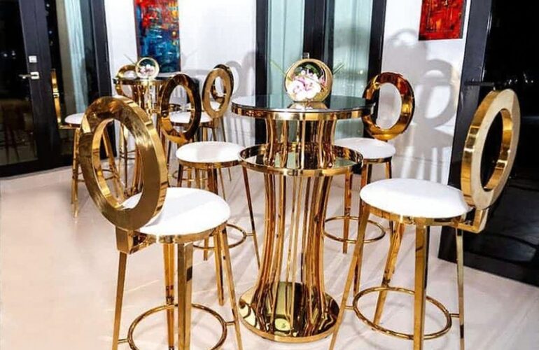 Bar Stools and Table